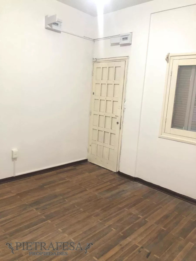 Apartamento ID.7269 - Apartamento en venta con renta, 2 dormitorios, 1 baño-Ituzaingó-Ciudad Vieja