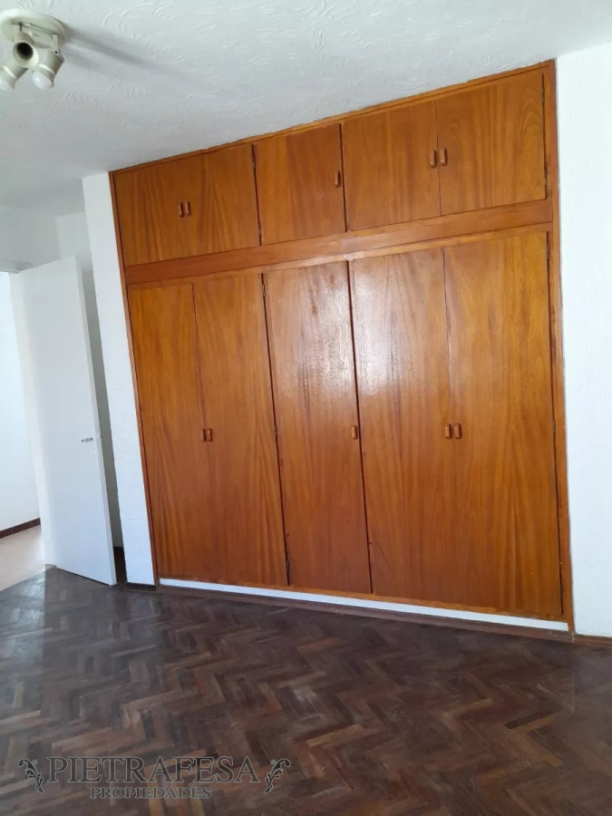 Apartamento ID.6752 - Apartamento en venta con renta 2 dormitorios, 1 baño-Andrés Aguiar -Buceo