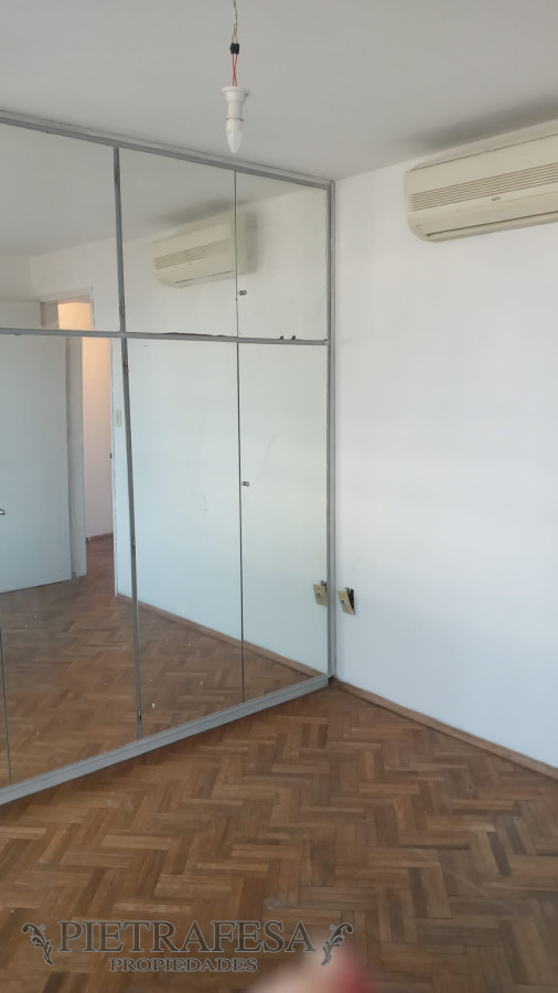 Apartamento ID.6739 - Apartamento en venta 3 dormitorios, 1 baño-  Bulevar 26 De Marzo- Pocitos