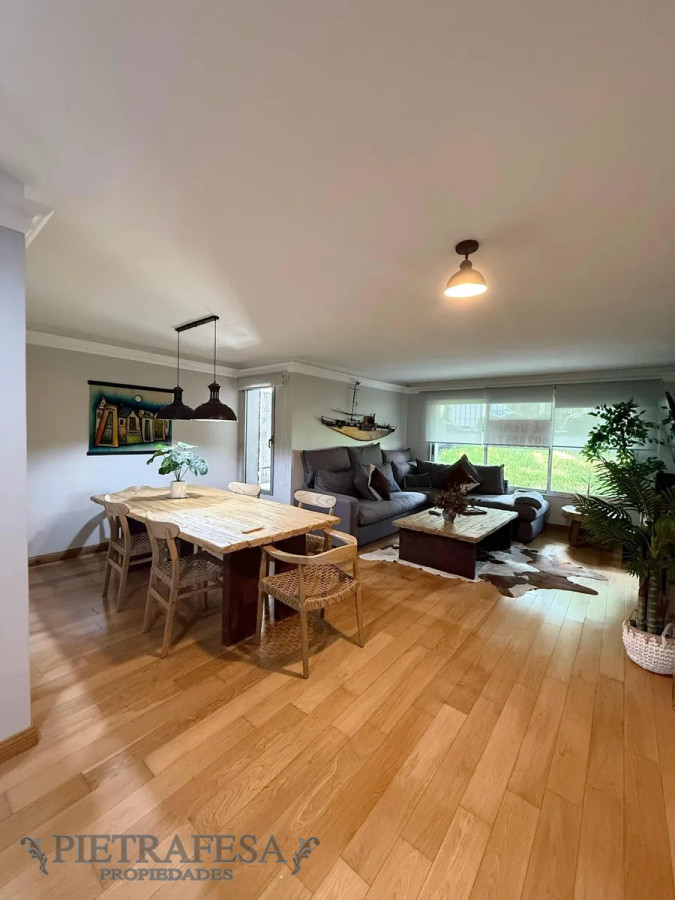 Apartamento ID.13427 - Apto en venta 3 dormitorios, 3 baños, gje-Pocitos