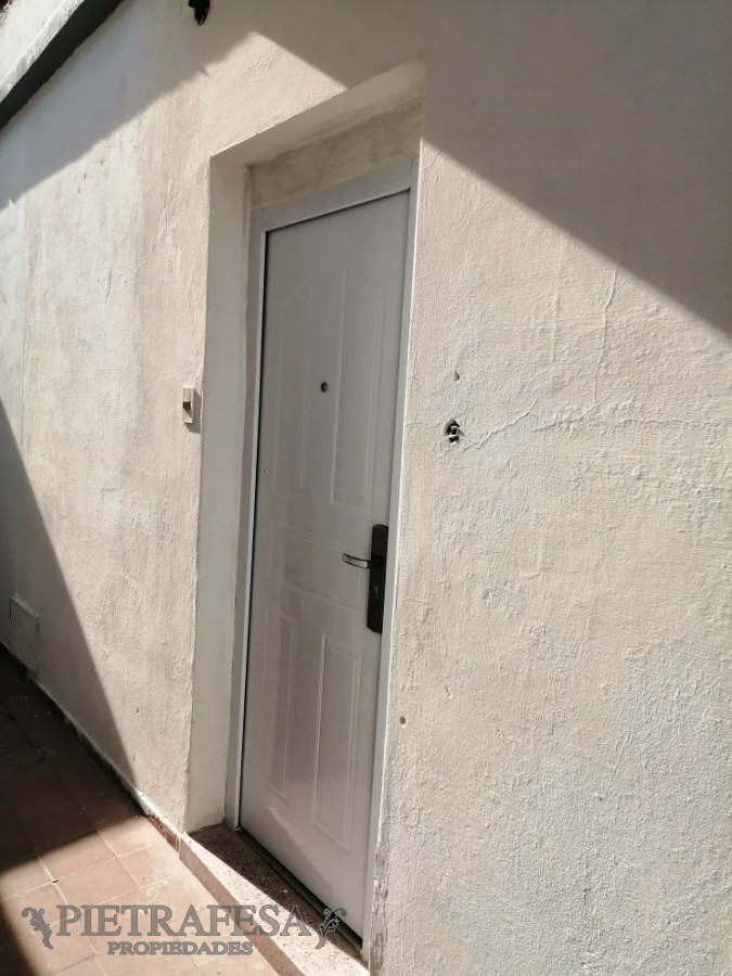 Apartamento ID.5063 - Apartamento en venta con renta , 1 dormitorio, 1 baño y patio-Estanislao Vega-Cerrito.