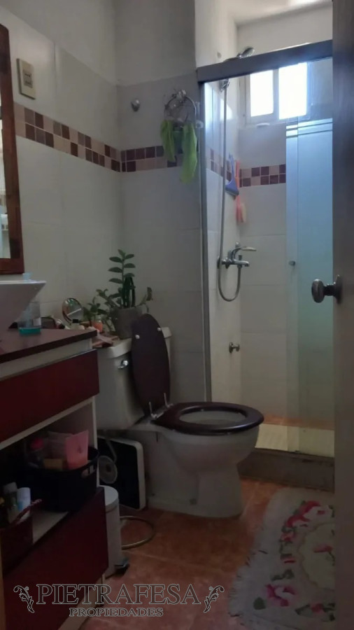 Apartamento ID.3153 - Apartamento en venta 4 dormitorios 1 baño- Euskal Erria 71-Malvin Norte