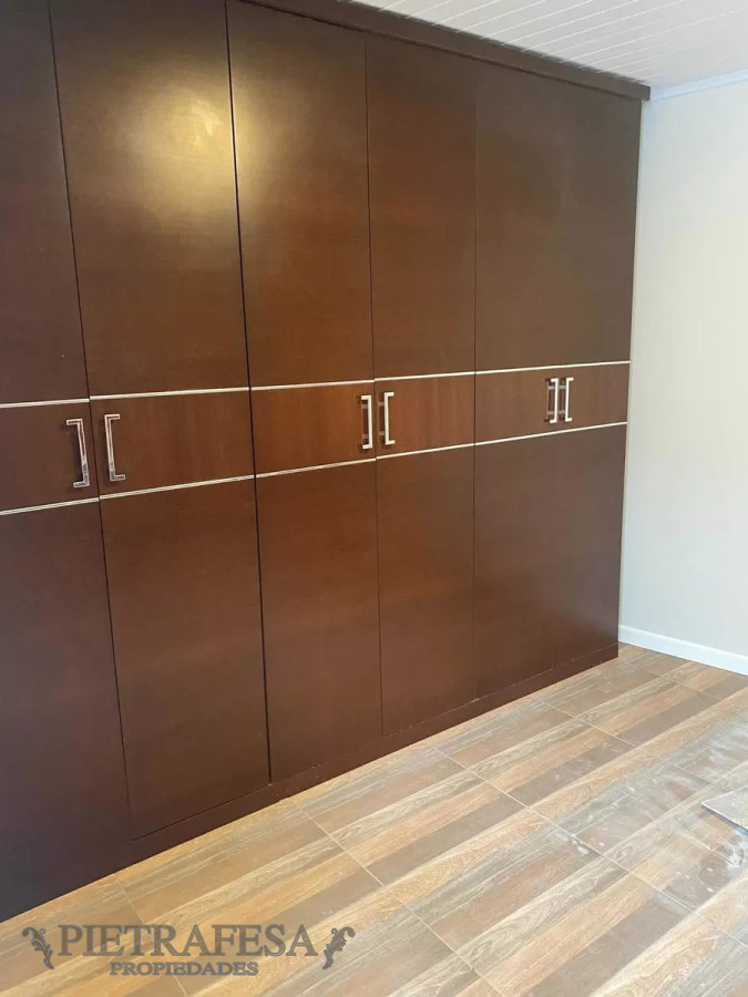 Apartamento ID.5897 - Apartamento en venta con renta, 3 dormitorios, 1 baño y azotea- Arenal Grande-Villa Muñoz