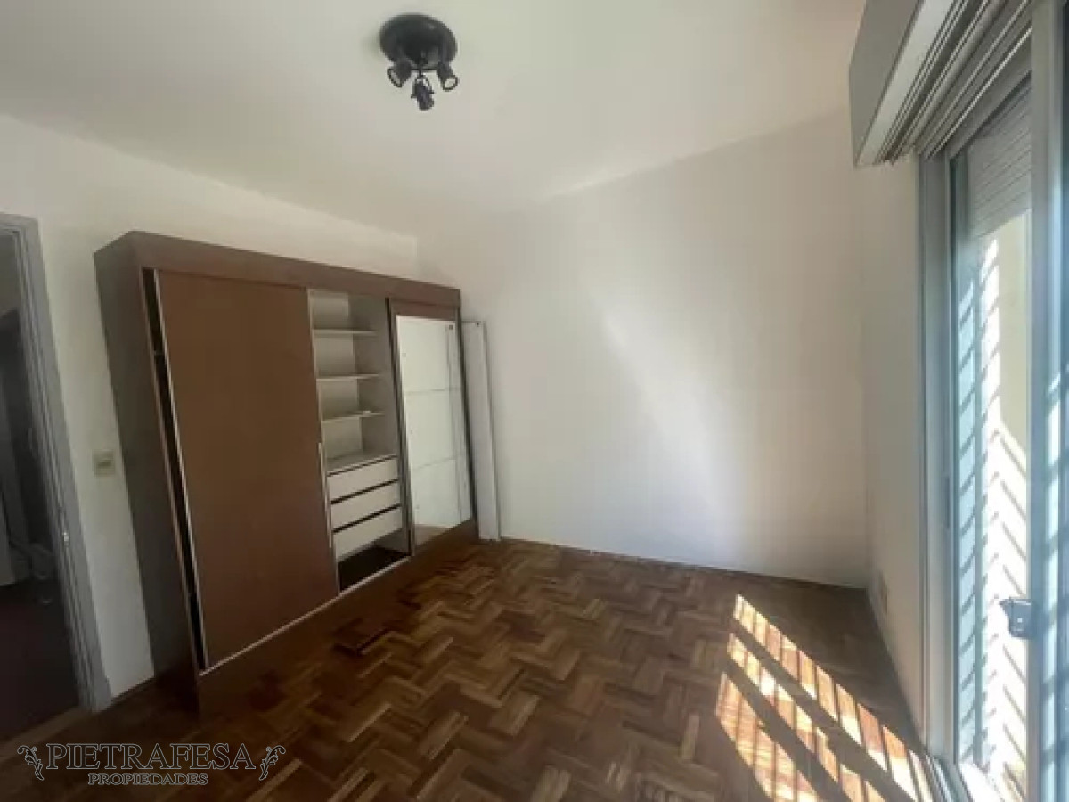 Apartamento ID.12085 - Apartamento en alquiler, 2dorm, 2baños, balcón, patio. Malvin.
