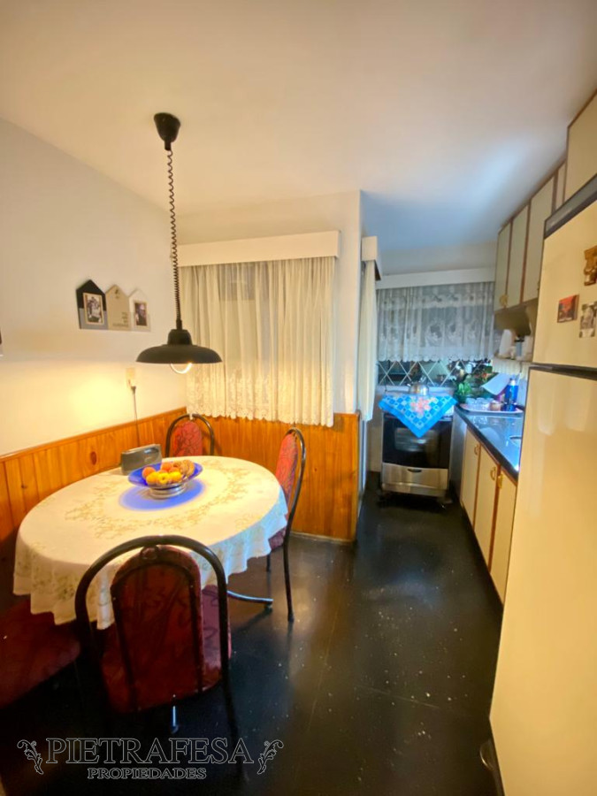 Apartamento ID.5292 - Apartamento en venta 3 dormitorios, 1 baño y garaje- Liber Arce- Buceo