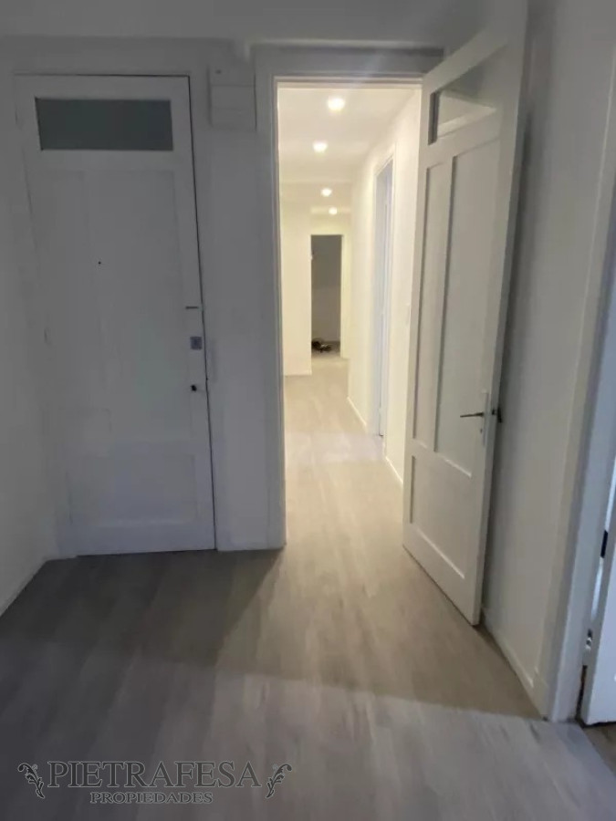 Apartamento ID.8906 - Apto en venta 2 dormitorios, 1 baño y balcón-La Blanqueada