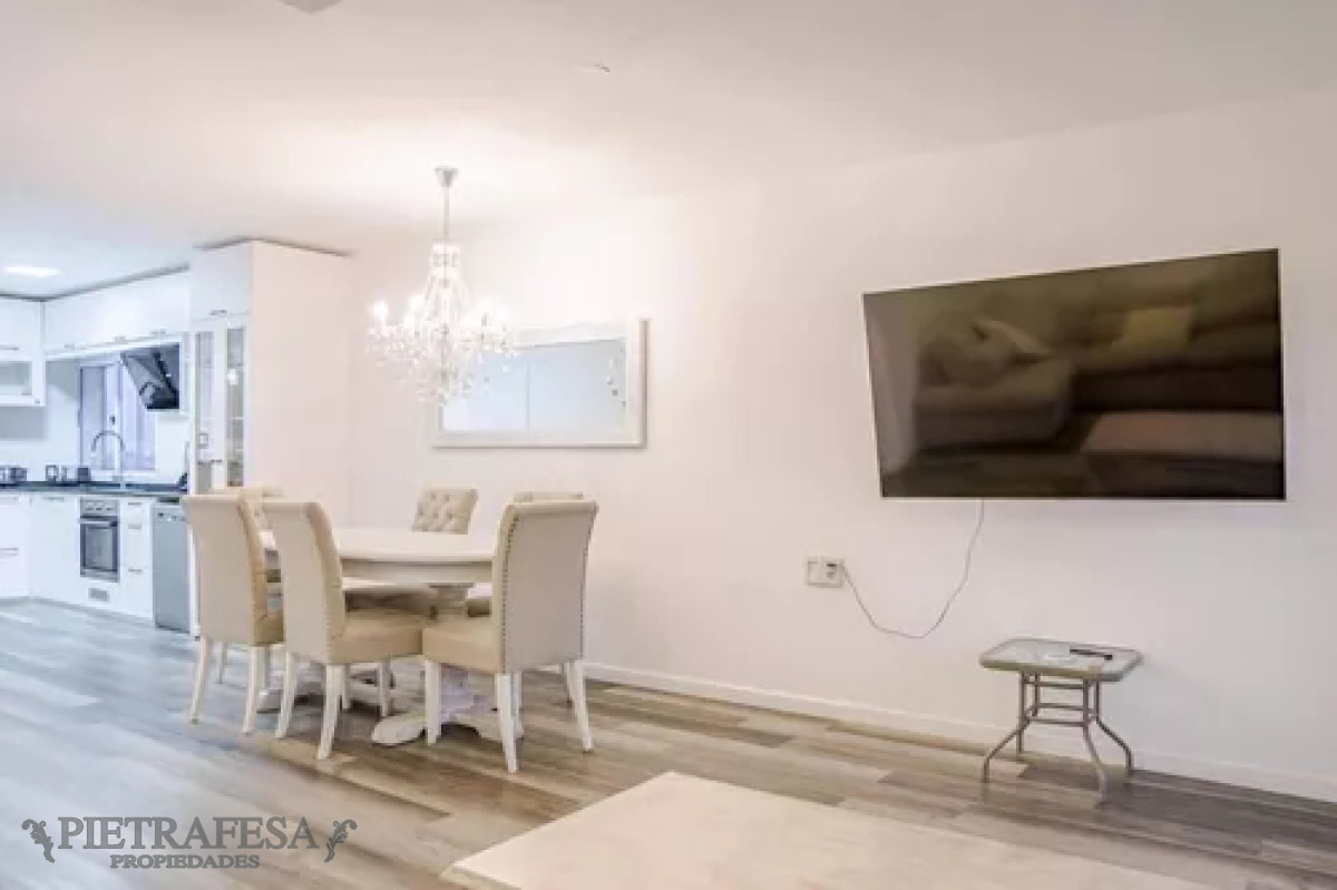 Apartamento ID.12431 - Apartamento en alquiler, 3dormitorios, 2baños, terraza, garaje, amueblado. Malvin.