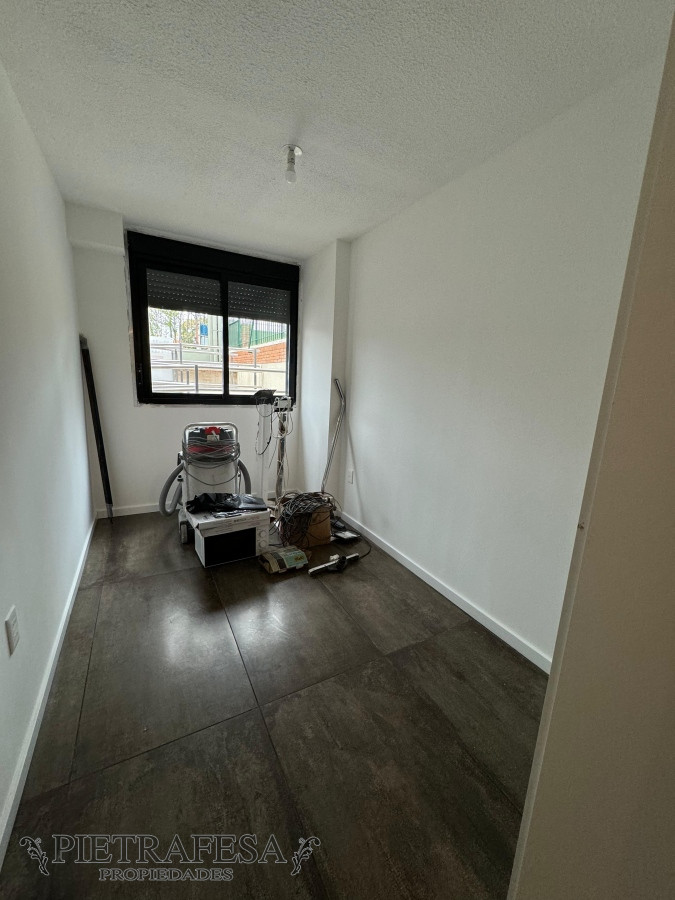 Apartamento ID.10511 - Apartamento en venta, 2 dorm, 1 baño, patio. Prado.