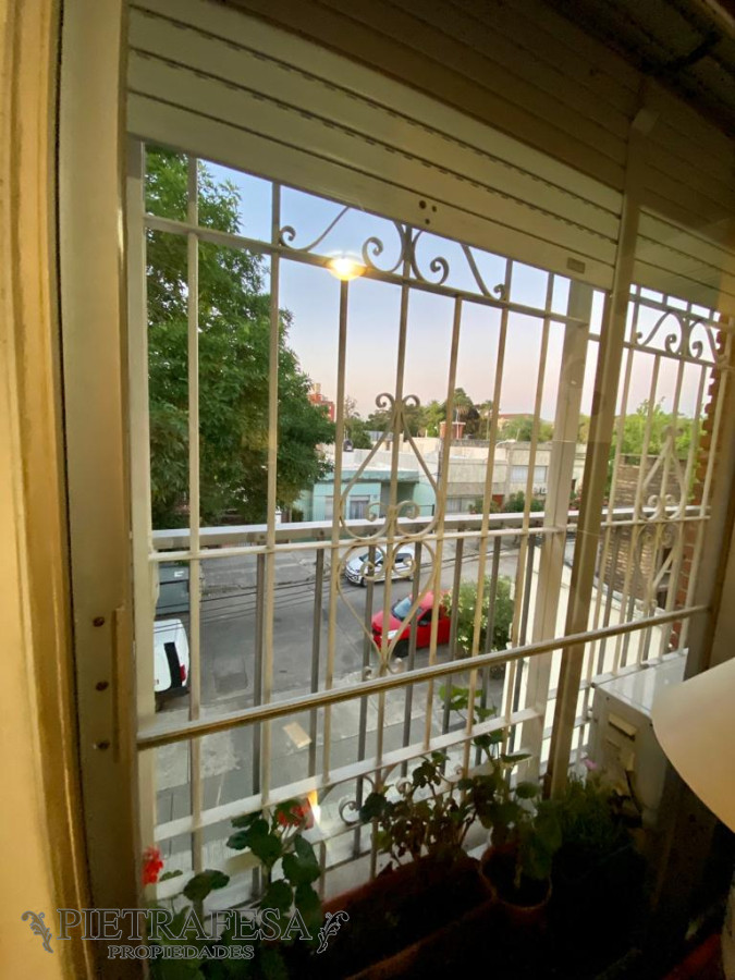 Apartamento ID.5292 - Apartamento en venta 3 dormitorios, 1 baño y garaje- Liber Arce- Buceo