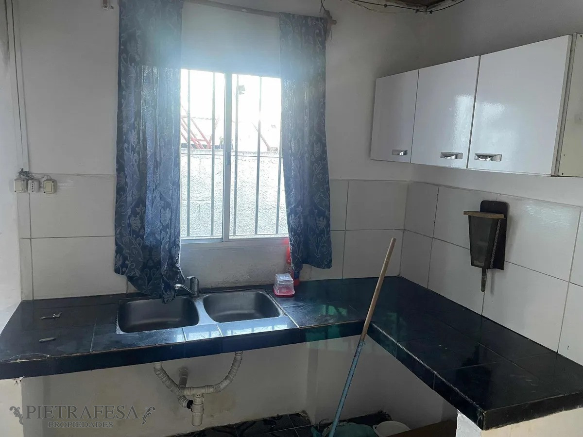 Apartamento ID.5170 - Apartamento con renta 2 dormitorios, 1 baño y patio- Juan Francisco Martínez -Villa Española