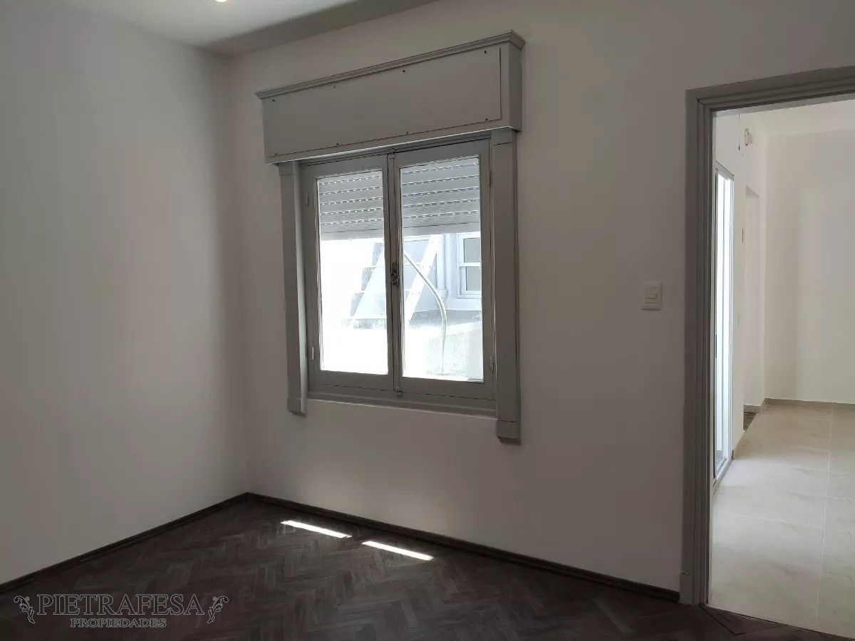 Apartamento ID.11679 - Apto en venta, 1 dormitorio, patio y azotea- Brazo Oriental