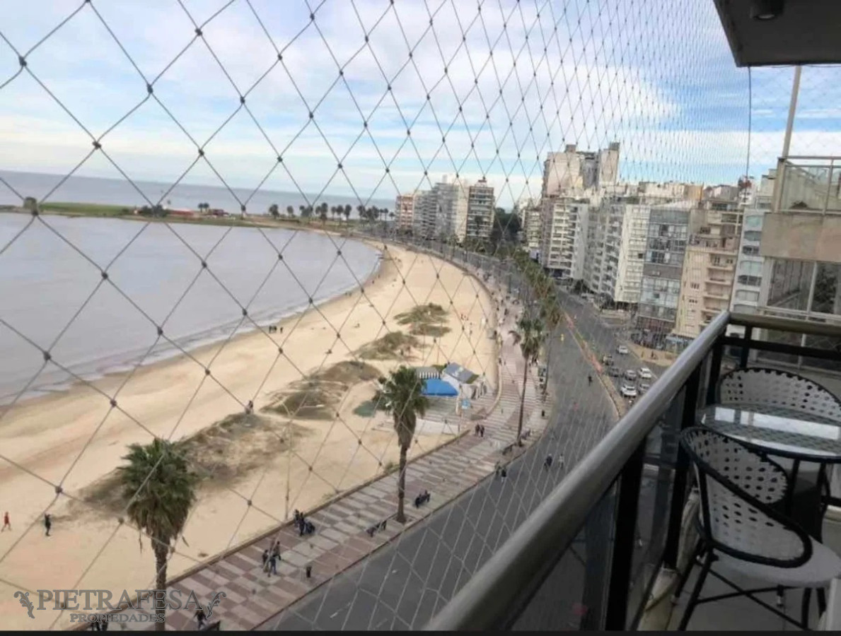Apartamento ID.5524 - Apartamento en venta 4 dormitorios, 4 baños, terraza y garaje -Rambla República Del Perú- Pocitos 
