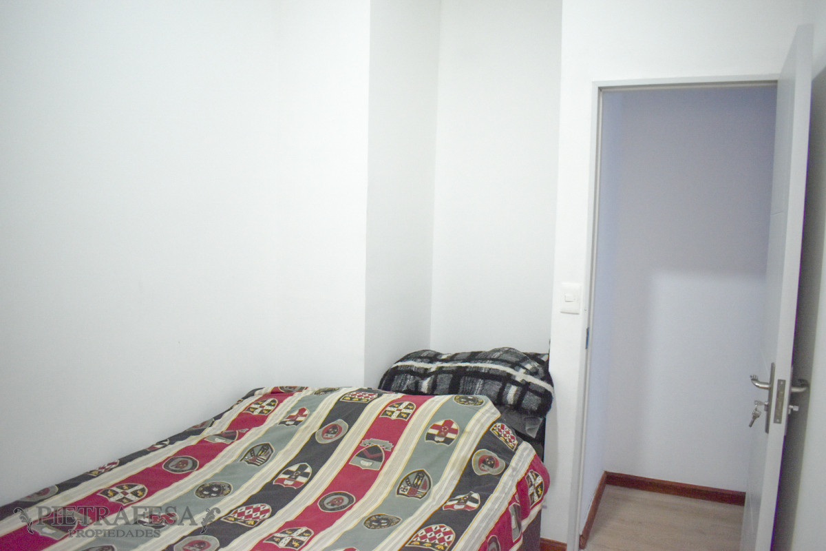 Apartamento ID.13719 - Dúplex en venta con renta, 2 dorm, 1 baño, terraza-Tres Cruces 
