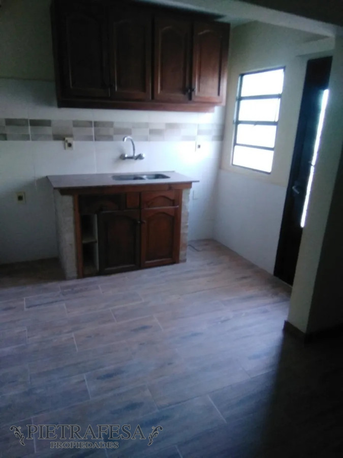 Apartamento ID.4056 - Apartamento en venta- 2 dormitorios 1 baño con patio - Cochera - Av. Corrientes - Malvin Norte