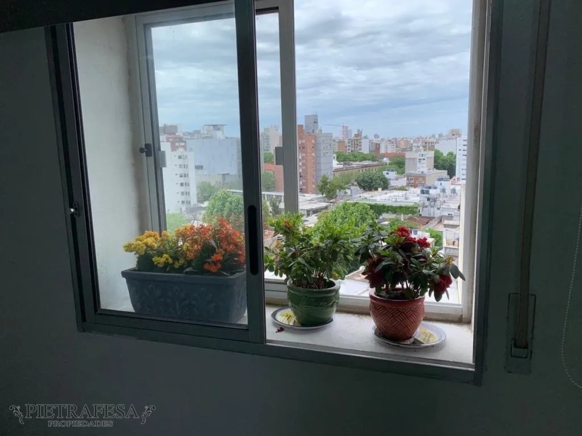 Apartamento ID.3143 - Penthouse en venta con renta 1 dormitorio, 1 baño y terraza- Cnel. Brandzen-Tres Cruces 