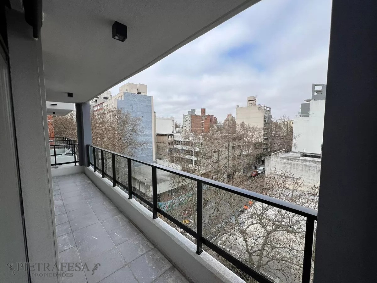 Apartamento ID.11447 - Apto en venta con renta, 2 dormitorios, 1 baño-Centro
