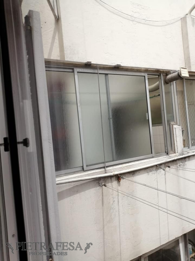 Apartamento ID.4329 - Apartamento en venta - 2 dormitorios 1 baño con terraza - Reconquista - Ciudad Vieja