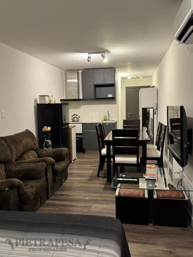 Apartamento ID.12620 - Monoambiente amueblado en venta con garaje- Pocitos 