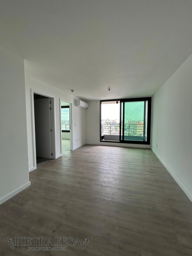 Apartamento ID.13196 - Apto con renta 2 dormitorios, 2 baños, gje -Pocitos