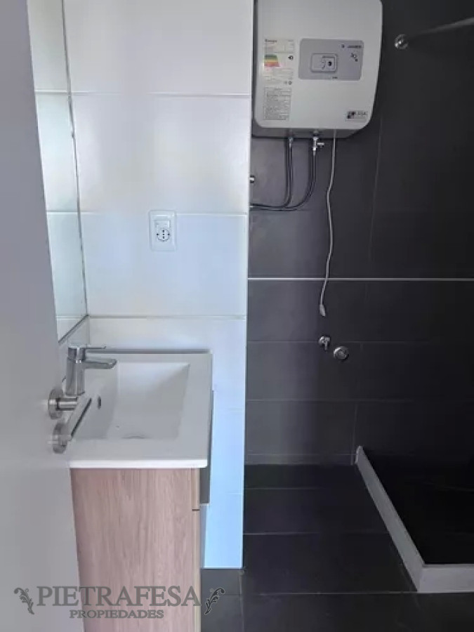 Apartamento ID.13389 - Apto en venta con renta, 1dorm, 1 baño- La Blanqueada