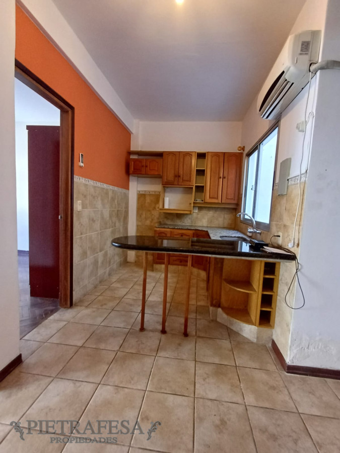 Apartamento ID.7878 - Apartamento en venta 2 dormitorios, 1 baño y patio-Alzáibar -Ciudad Vieja