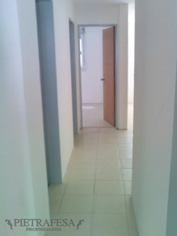 Apartamento ID.1940 - Apartamento en venta 4 dormitorios 2 baños- Salvador Ferrer Serra- Tres Cruces