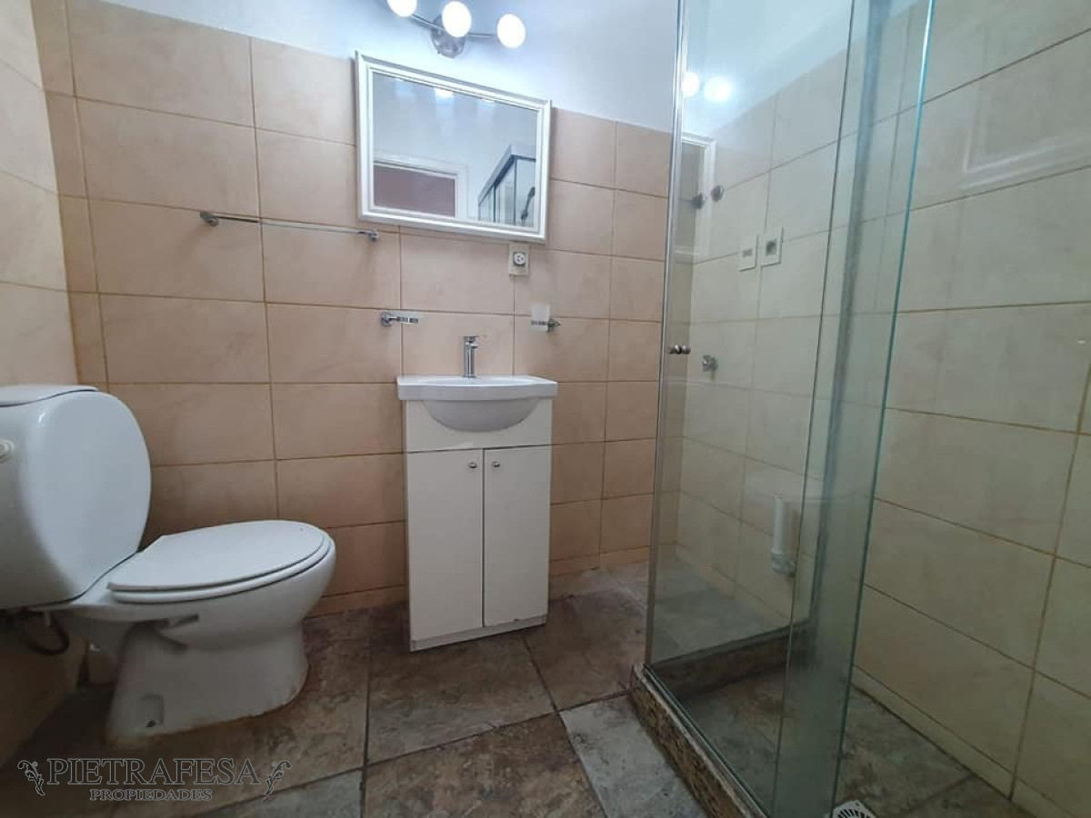 Apartamento ID.6517 - Apartamento en venta 2 dormitorios, 1 baño, terraza y garaje-Av. Ricaldoni- Parque Batlle