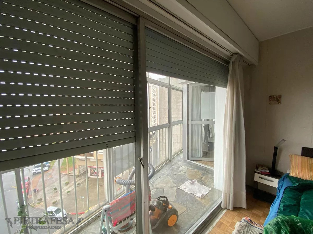 Apartamento ID.8196 - Apartamento en venta, 3 dormitorio, 2 baños, terraza y cochera- Cebollatí -Palermo
