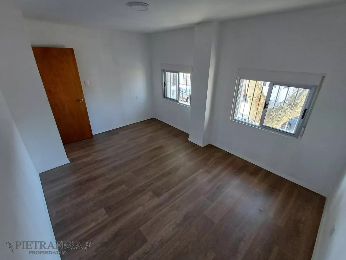 Apartamento ID.10829 - Apto en venta 2 dormitorios, 1 baño, cochera-Jacinto Vera