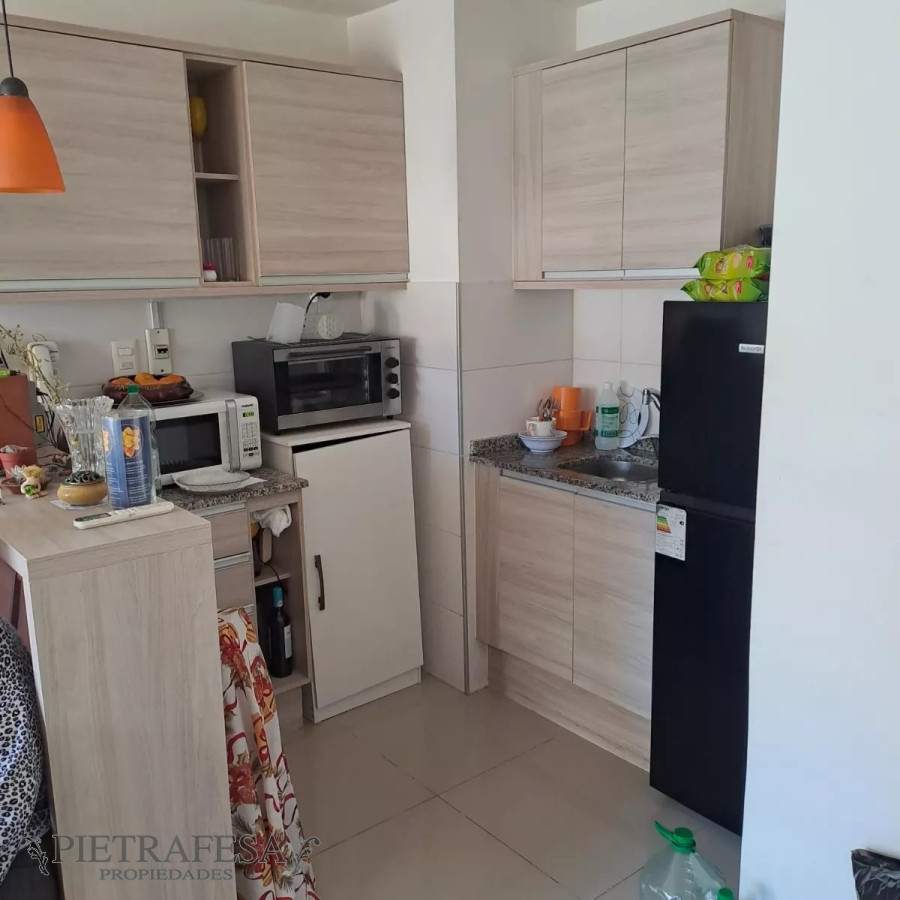 Apartamento ID.11819 - Apto con renta en venta 1 dormitorio, gje- Centro