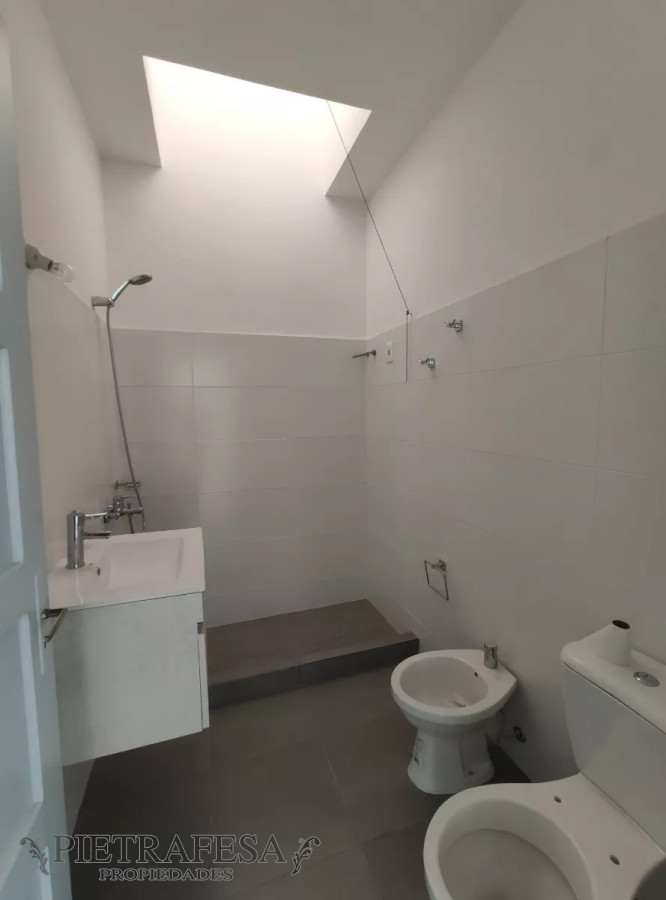 Apartamento ID.11679 - Apto en venta, 1 dormitorio, patio y azotea- Brazo Oriental