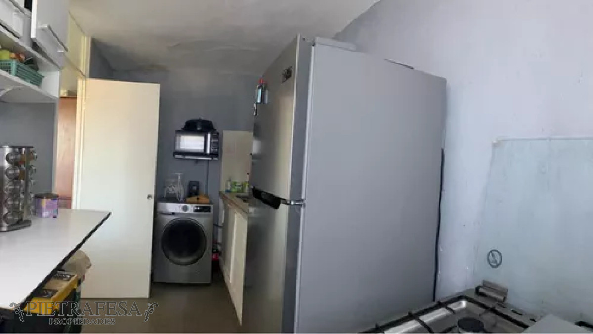 Apartamento ID.12764 - Apartamento en alquiler, 2dormitorios, 1baño. Malvin Norte.