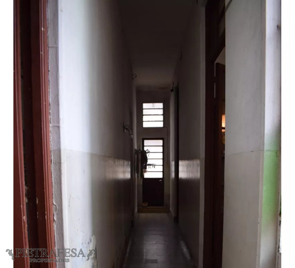 Apartamento ID.12550 - Apto en venta 5 dormitorios, 2 baños, patio-Cordón 