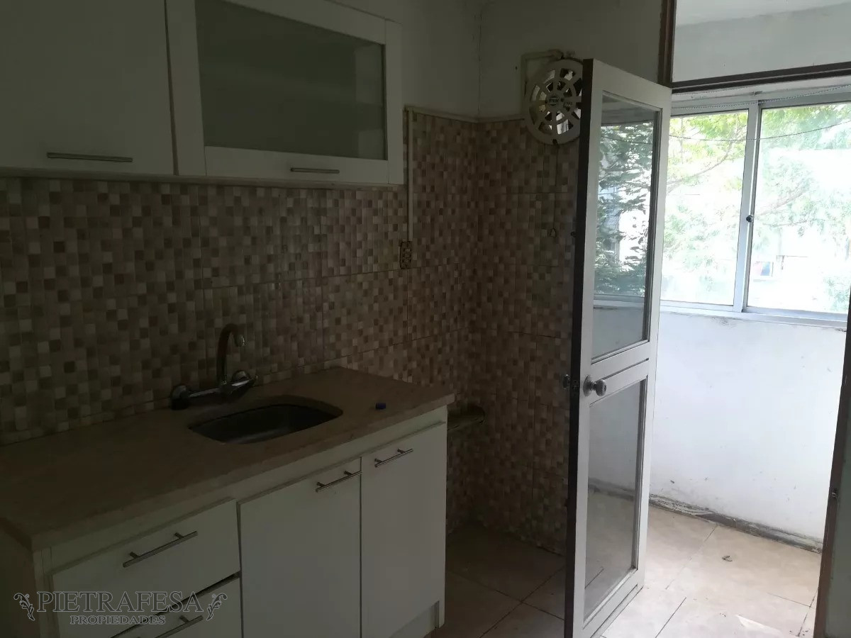 Apartamento ID.8615 - Apto en venta 2 dormitorios, 1 baño-Malvin Norte