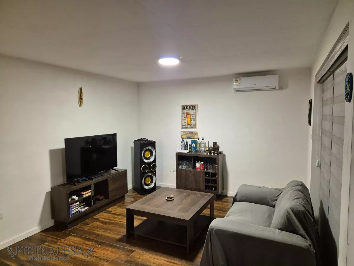Apartamento ID.12033 - Dúplex en venta 2 dormitorios, 1 baño y patio-Unión