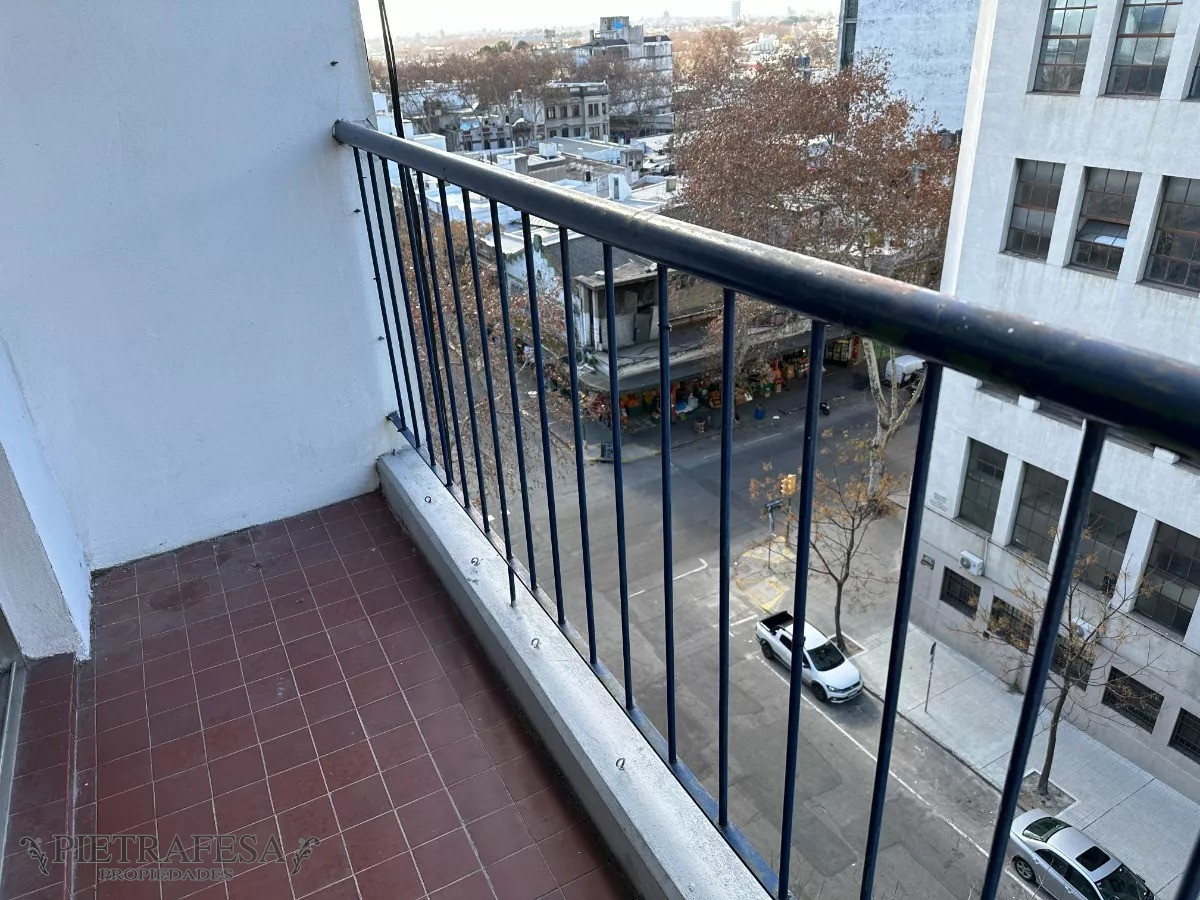 Apartamento ID.6953 - Apartamento en venta con renta 2 dormitorios 2 baños y balcón- Eduardo Acevedo- Cordón