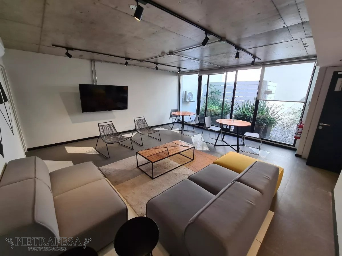 Apartamento ID.7813 - Apartamento en venta, 2 dormitorios, 2 baños, terraza con parrillero y garaje-Marco Bruto, Pocitos.