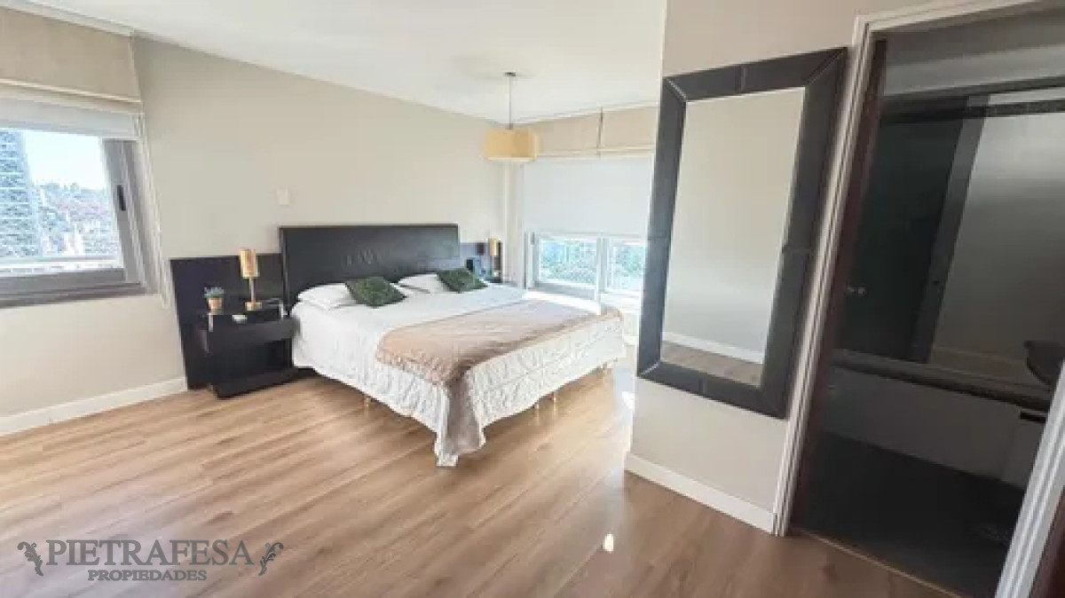 Apartamento ID.13820 - Hermoso apartamento amueblado en alquiler, 3 dormitorios, 2 baños, terraza, garaje. Pocitos.