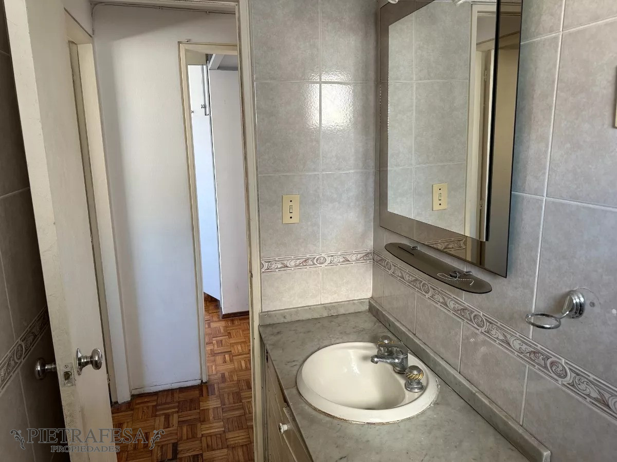 Apartamento ID.6953 - Apartamento en venta con renta 2 dormitorios 2 baños y balcón- Eduardo Acevedo- Cordón