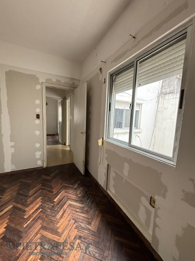Apartamento ID.7716 - Apartamento en venta 2 dormitorios, 1 baño-Doctor Mario Cassinoni -Tres Cruces