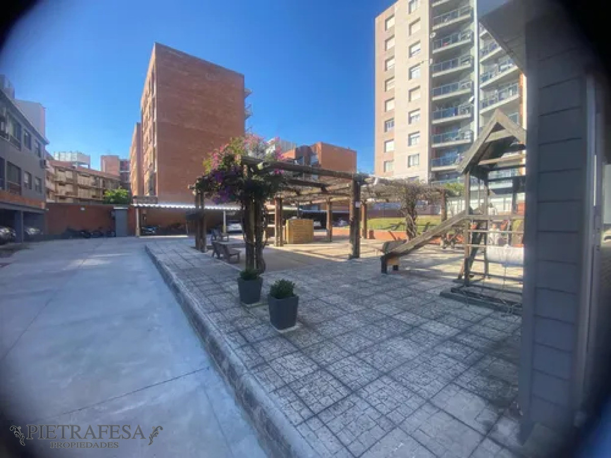 Apartamento ID.13825 - Apartamento en alquiler, 1 dormitorio, 1baño, balcón. La Blanqueada.