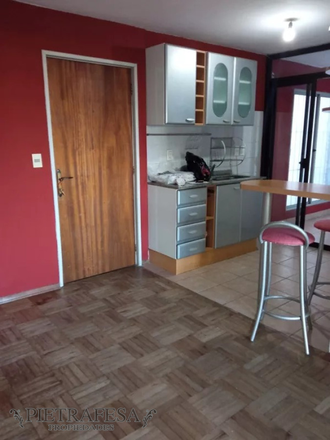 Apartamento ID.12240 - Apartamento en venta 2 dormitorios, 1 baño y balcón-Tres Cruces