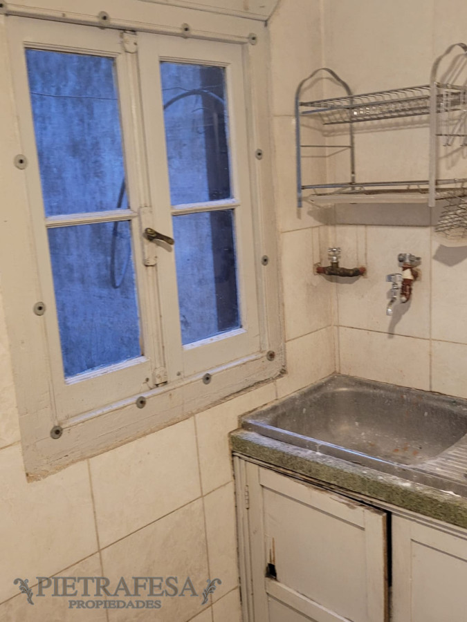 Apartamento ID.5720 - Apartamento en alquiler 3 dormitorios, 1 baño en  Julio Herrera y Obes - Centro 