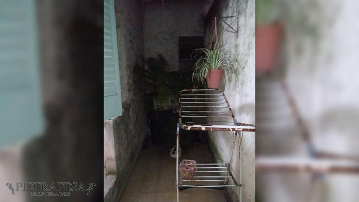 Apartamento ID.6537 - Apartamento en venta 2 dormitorios, 1 baño y patio- Guaraní-Ciudad Vieja 