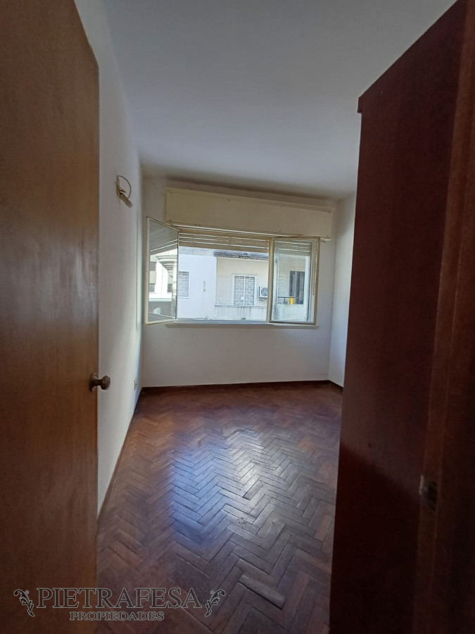 Apartamento ID.7878 - Apartamento en venta 2 dormitorios, 1 baño y patio-Alzáibar -Ciudad Vieja