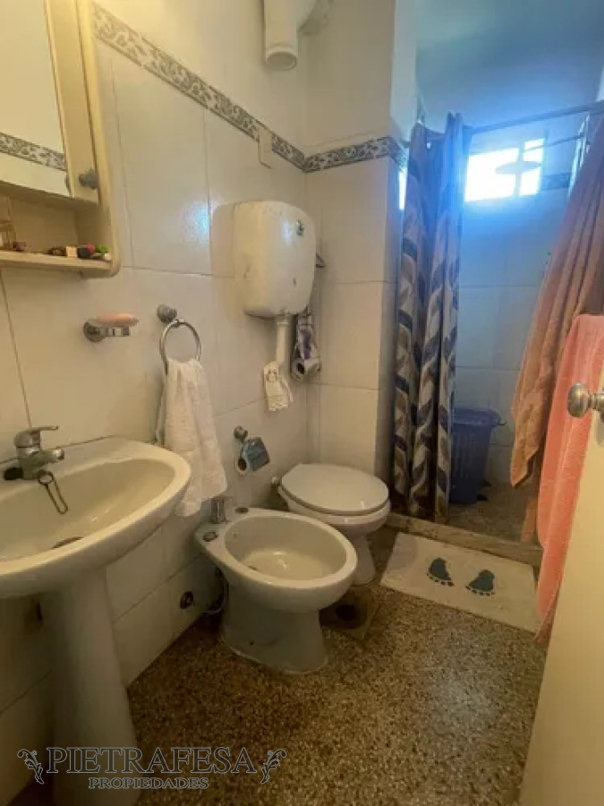 Apartamento ID.13770 - Apartamento en alquiler, 2dormitorios, 1baño, terraza lavadero. Unión. 