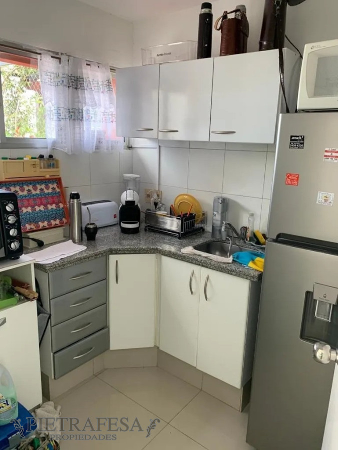 Apartamento ID.3143 - Penthouse en venta con renta 1 dormitorio, 1 baño y terraza- Cnel. Brandzen-Tres Cruces 