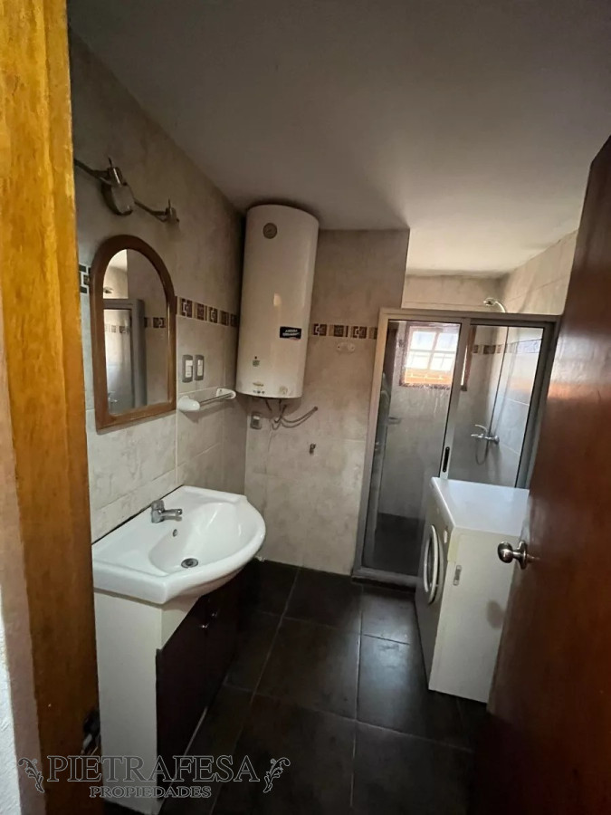 Apartamento ID.8181 - Duplex en venta 3 dormitorios, 1 baño y patio con parrillero- Ricardo Palma - Flor de Maroñas