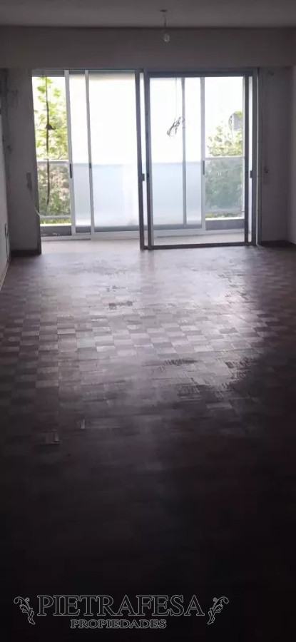 Apartamento ID.11901 - Amplio monoambiente en venta- Tres Cruces 