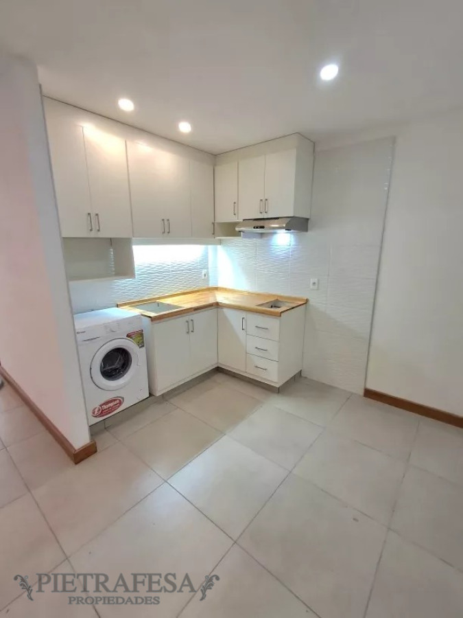 Apartamento ID.12304 - Monoambiente en venta con balcón-Cordón 